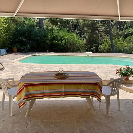 Superbe T2 Dans Villa Entre Calanques Et Colline Marseilles Exterior foto